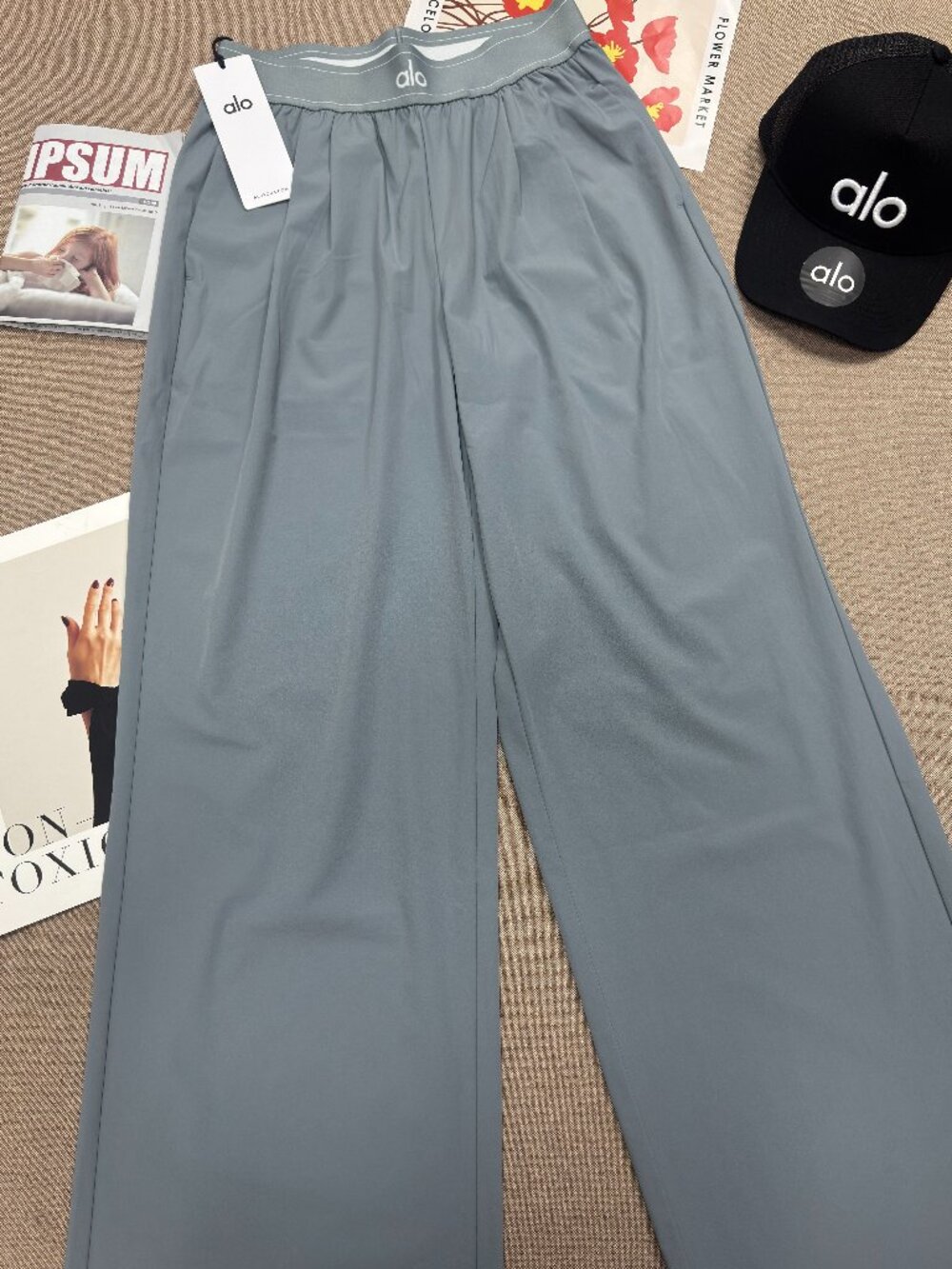 NWT🍯ALO Yoga Suit Up Trouser Steel Grey🚴(Regular 30 inches)Wide Leg Athleisure - Picture 3 of 8